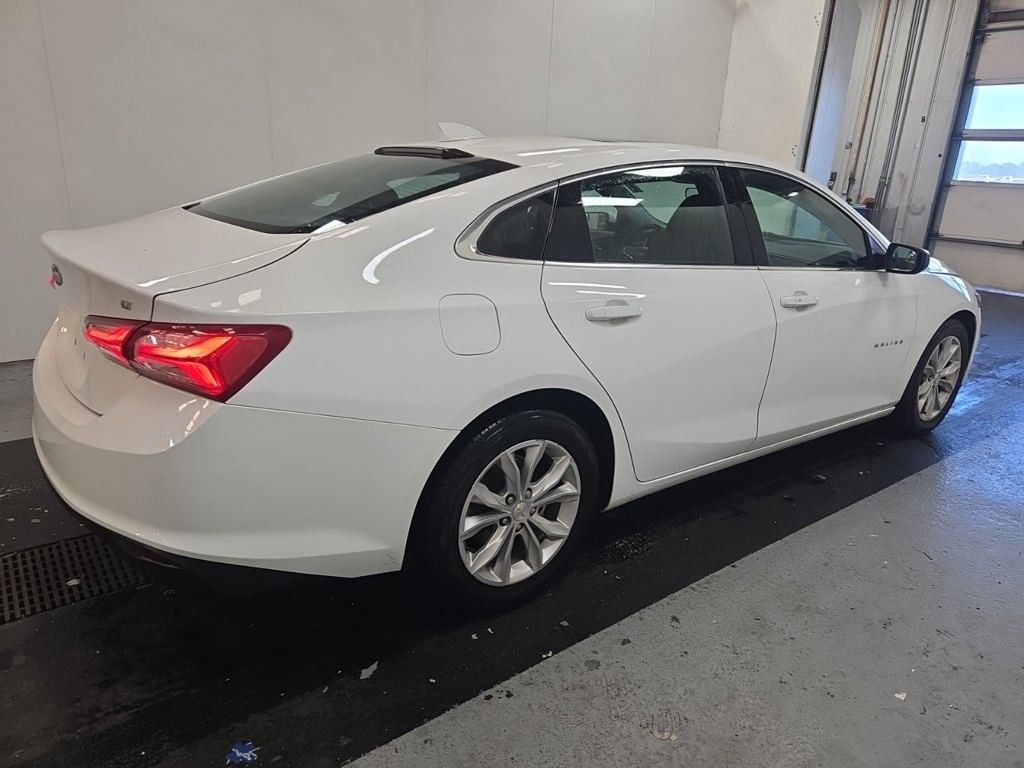 2022 Chevrolet Malibu 1LT photo 4