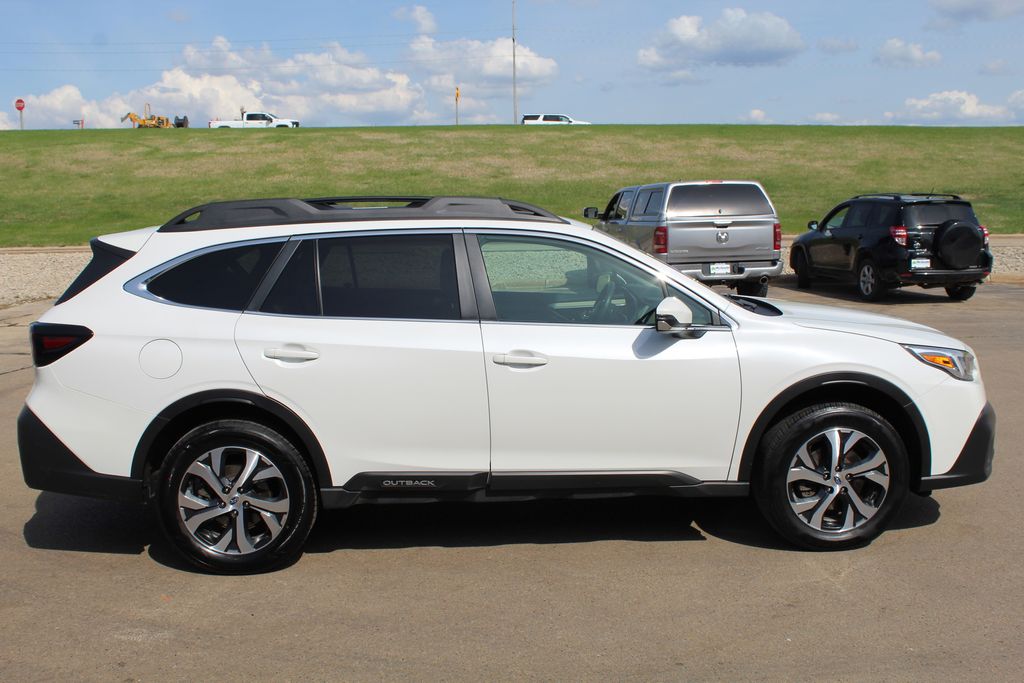 Used 2022 Subaru Outback Limited with VIN 4S4BTANC0N3215291 for sale in Dubuque, IA