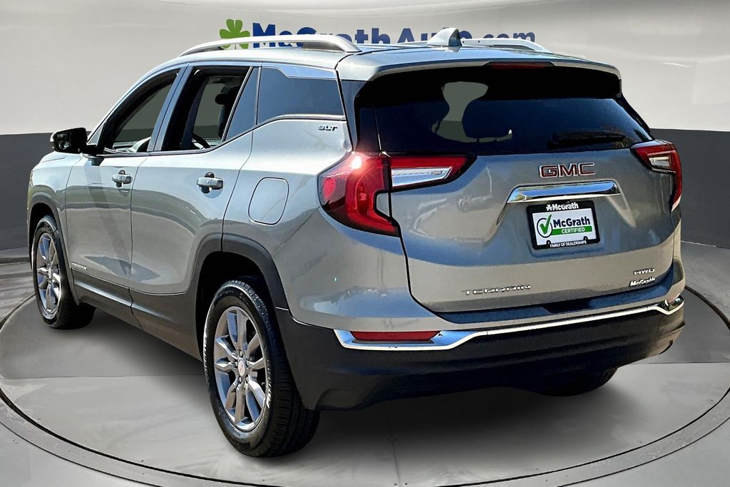 2024 Gmc Terrain SLT photo 4