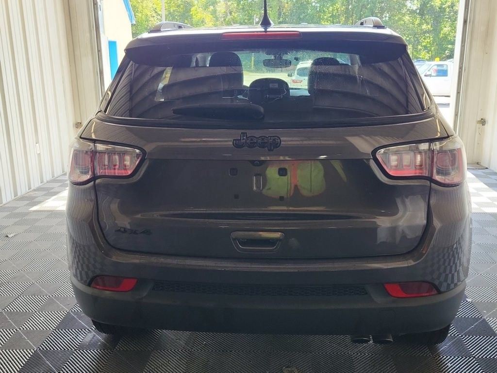 2021 Jeep Compass Latitude Altitude photo 3