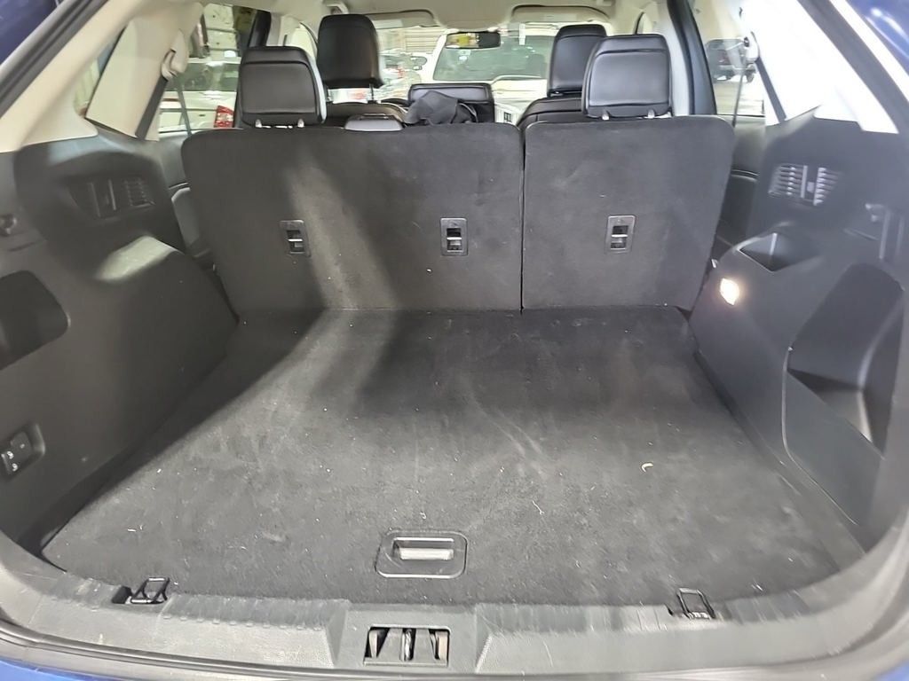 2024 Ford Edge SEL photo 3