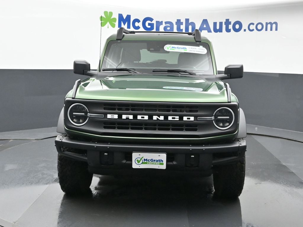 2024 Ford Bronco Black Diamond photo 3