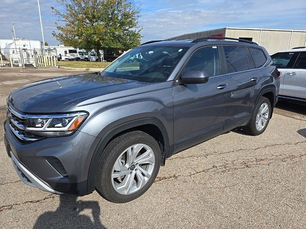 2022 Volkswagen Atlas V6 SE Technology photo 2