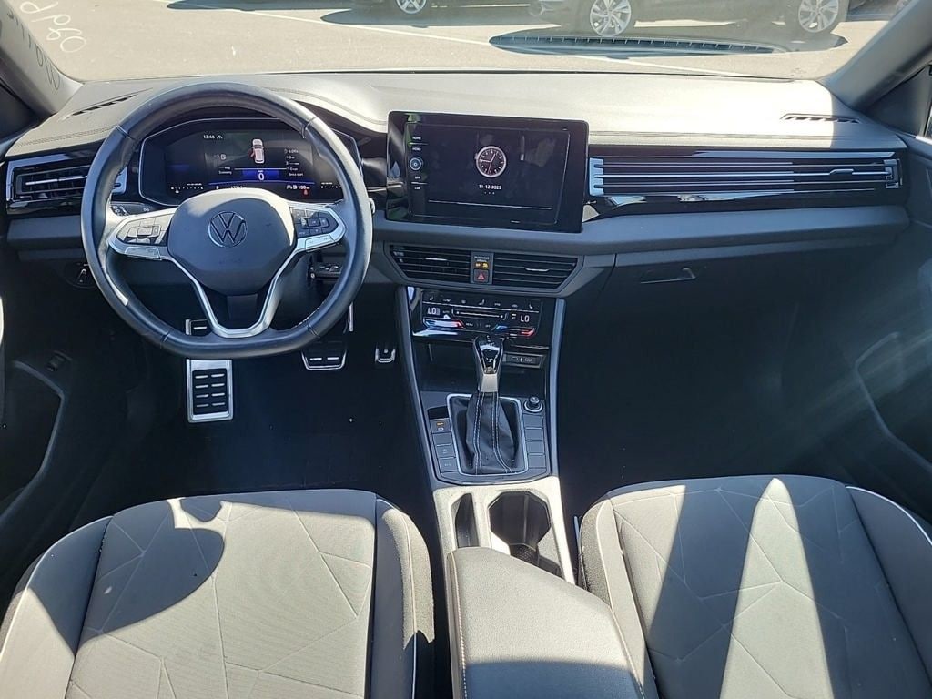 Used 2025 Volkswagen Jetta 1.5T Sport Sedan