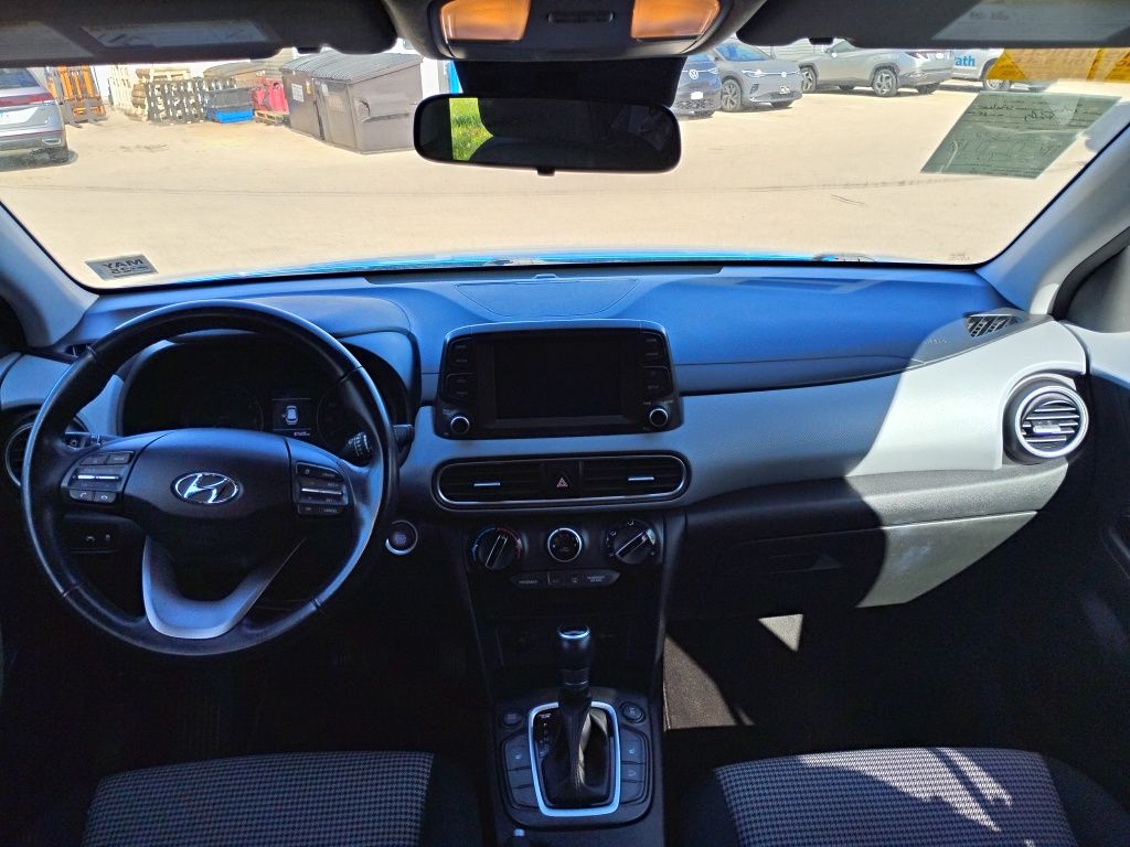 2020 Hyundai Kona SEL photo 3