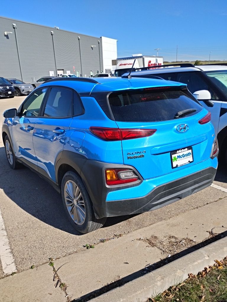 2020 Hyundai Kona SEL photo 2