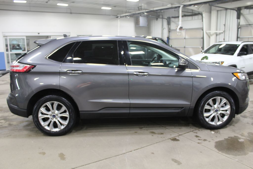 Used 2022 Ford Edge Titanium with VIN 2FMPK4K99NBA34001 for sale in Dubuque, IA
