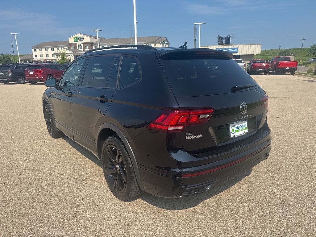 2023 Volkswagen Tiguan SE R-Line Black photo 3