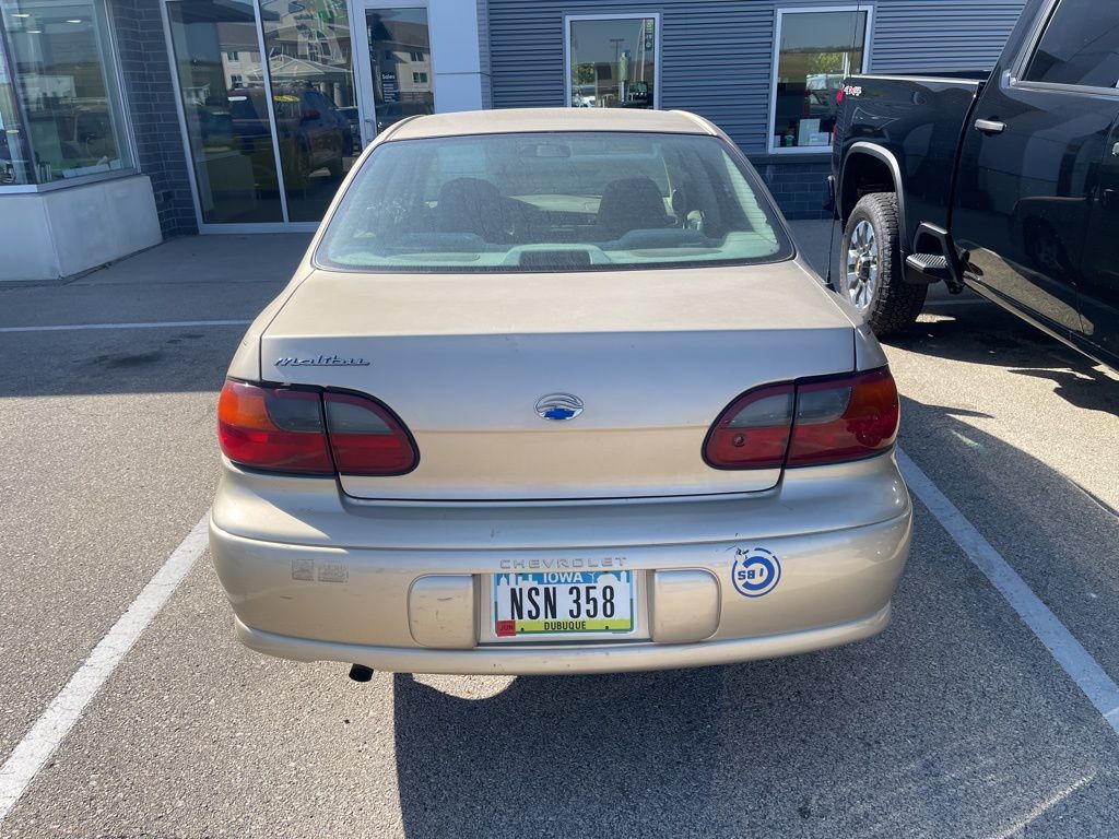 2003 Chevrolet Malibu Base photo 3