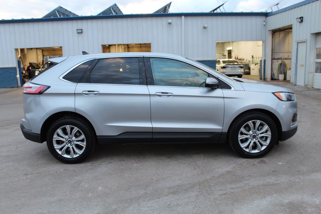 Used 2022 Ford Edge Titanium with VIN 2FMPK4K95NBA91361 for sale in Dubuque, IA