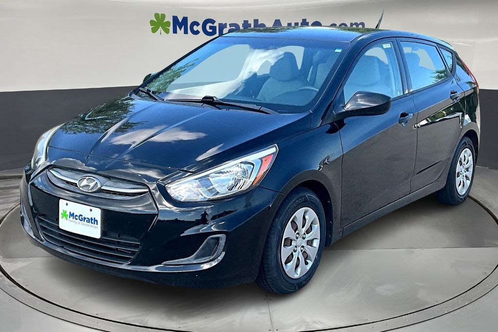 2017 Hyundai Accent SE photo 3