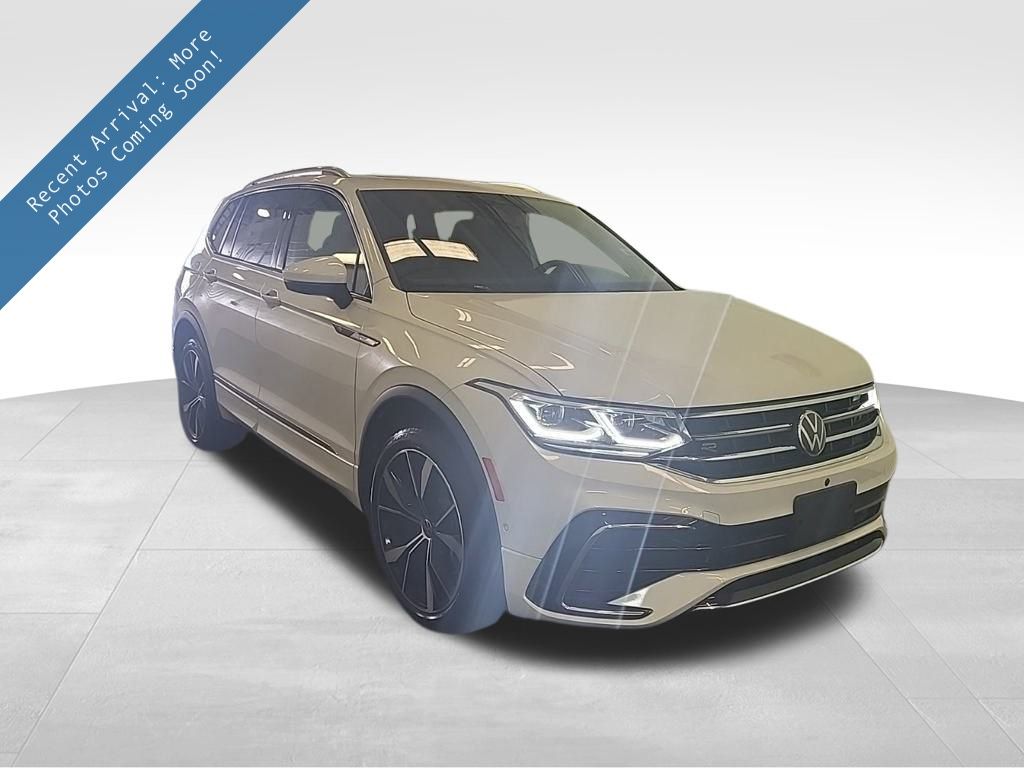 2024 Volkswagen Tiguan SEL R-LINE's photo
