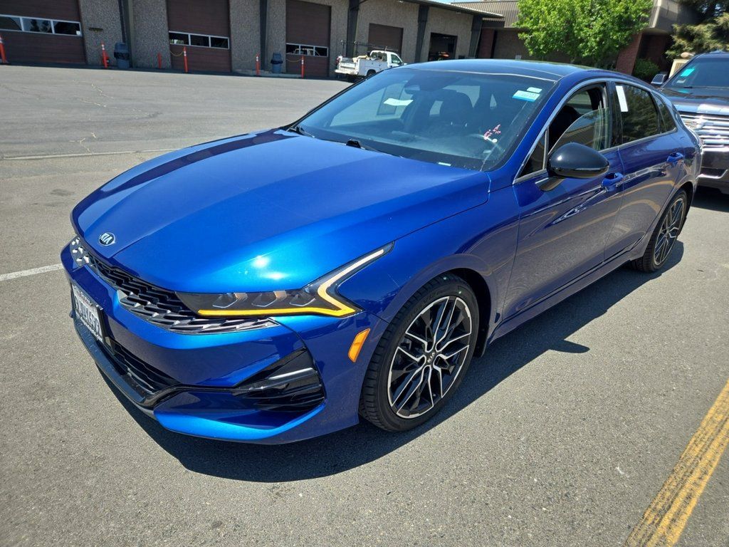 2021 Kia K5 GT photo 2