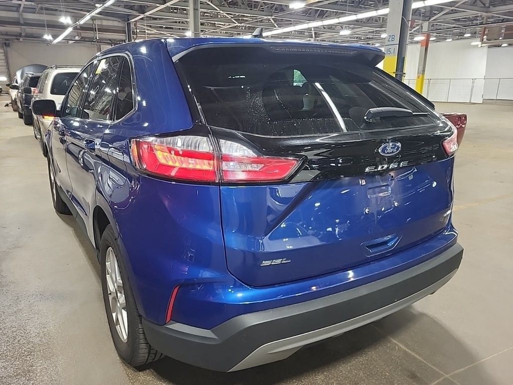 2024 Ford Edge SEL photo 4