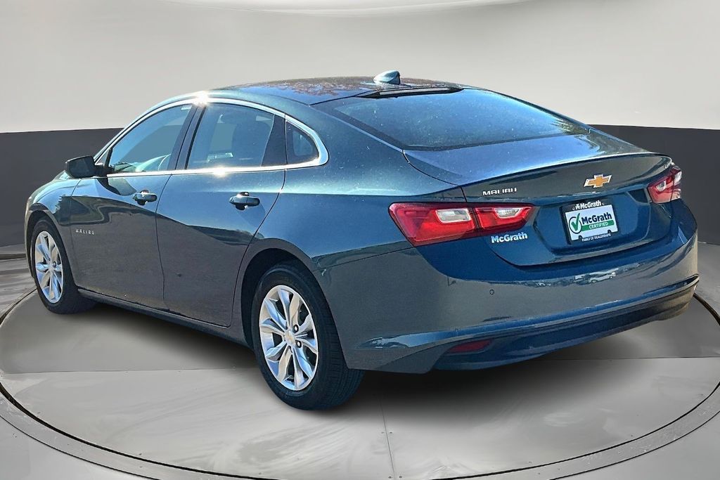 2024 Chevrolet Malibu 1LT photo 4