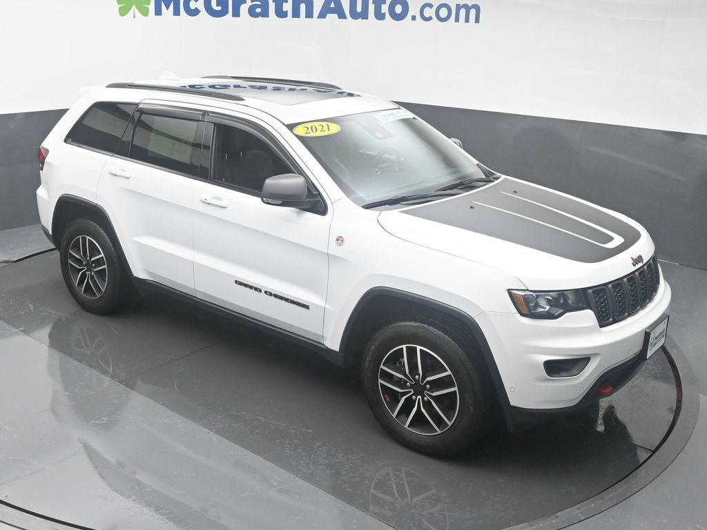 Used 2021 Jeep Grand Cherokee Trailhawk with VIN 1C4RJFLG3MC698592 for sale in Dubuque, IA