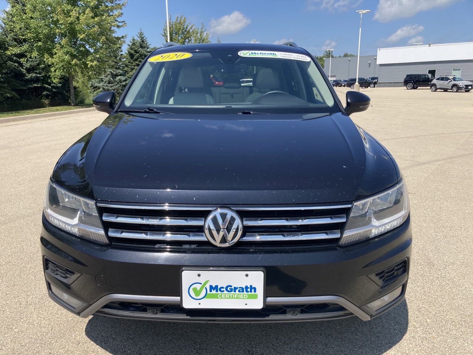 Used 2020 Volkswagen Tiguan SEL with VIN 3VV2B7AX8LM065835 for sale in Dubuque, IA