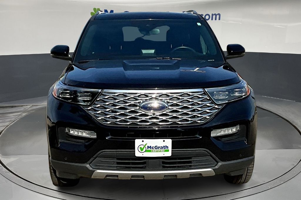 2022 Ford Explorer Platinum photo 2