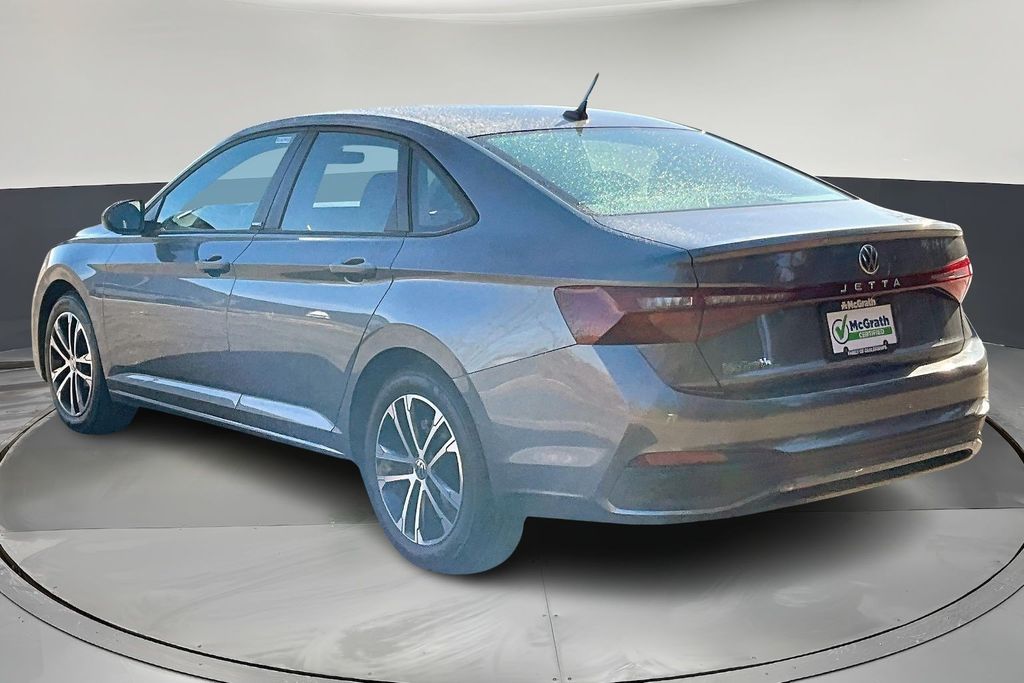 2025 Volkswagen Jetta 1.5T Sport photo 4