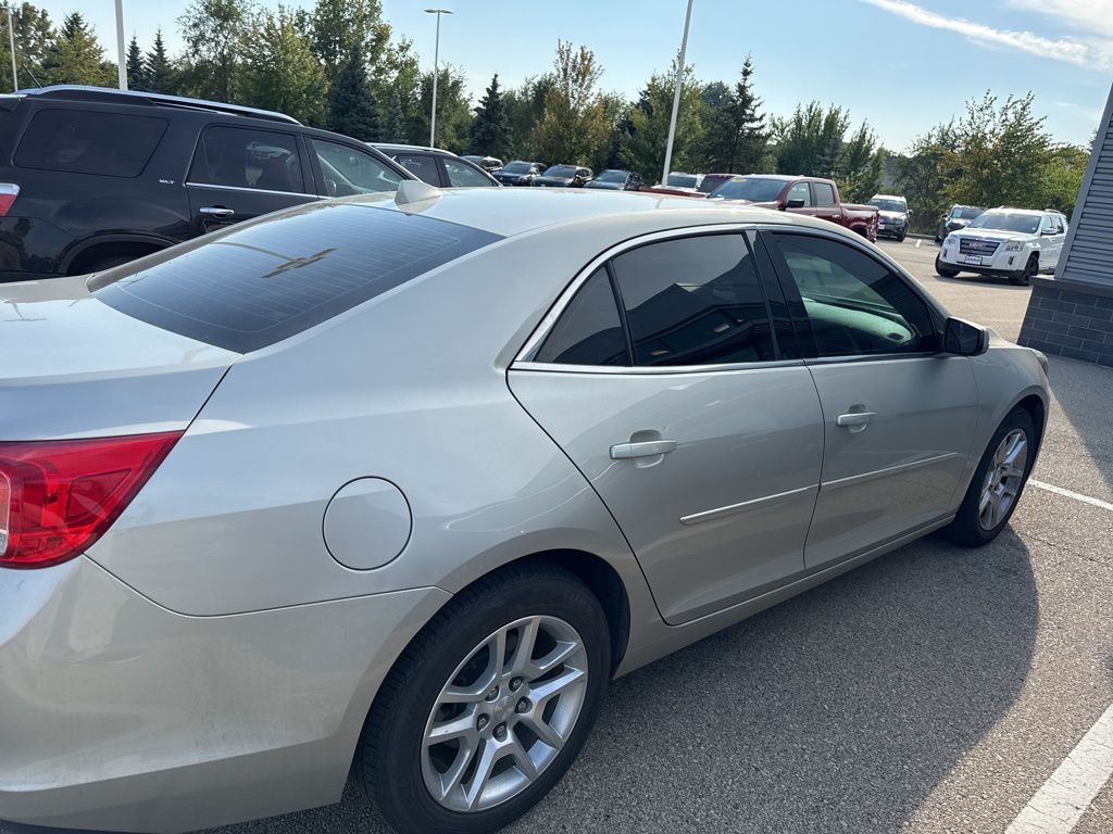 2014 Chevrolet Malibu 1LT photo 3