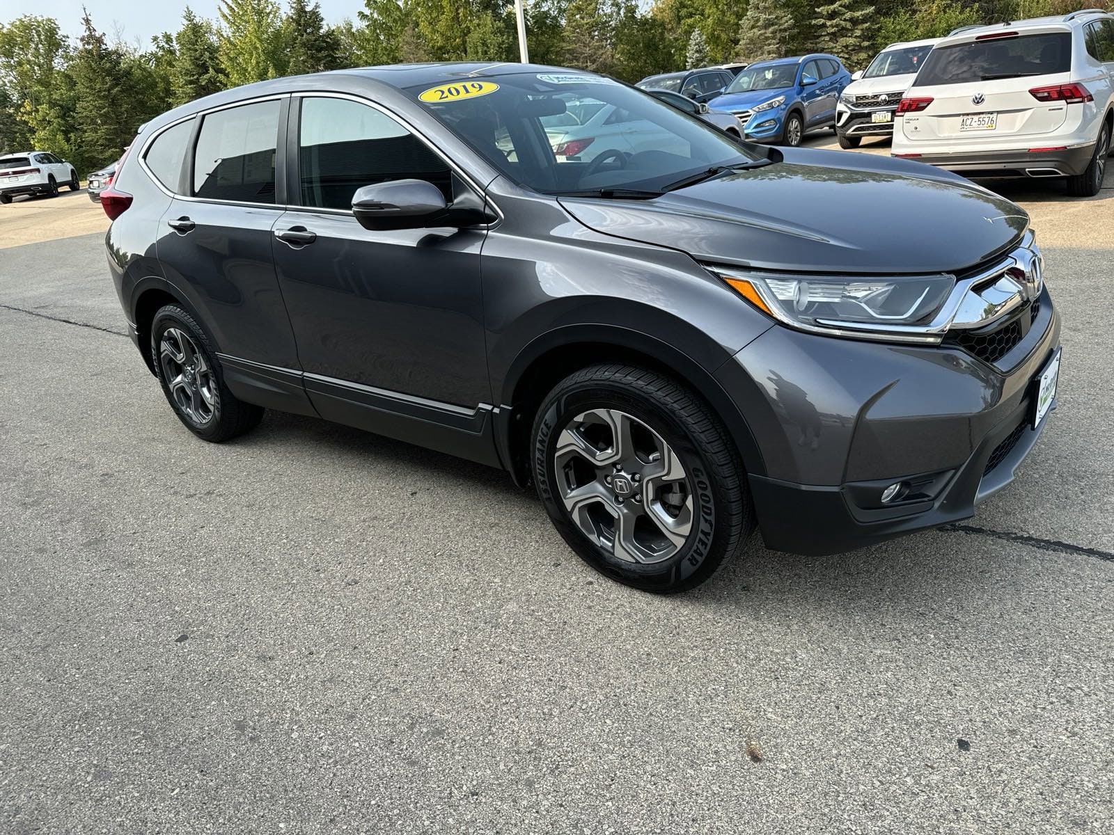 Used 2019 Honda CR-V EX with VIN 5J6RW2H55KA000715 for sale in Dubuque, IA