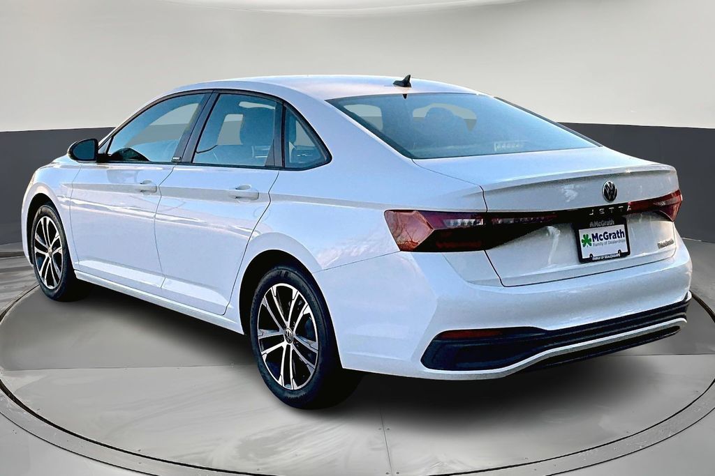 2025 Volkswagen Jetta 1.5T Sport photo 4