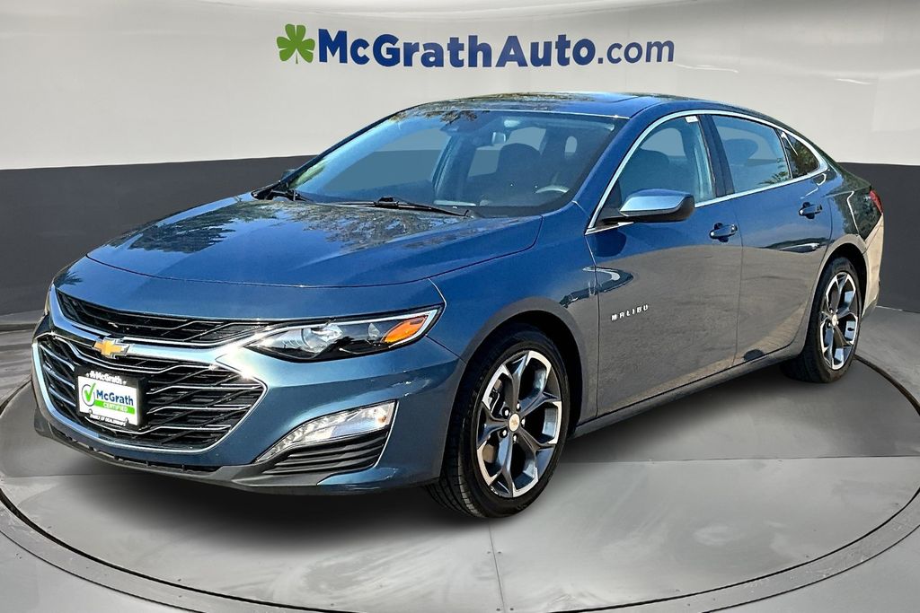 2024 Chevrolet Malibu 1LT photo 3