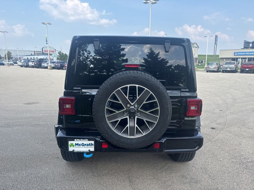 2022 Jeep Wrangler Unlimited 4xe Sahara High Altitude photo 4