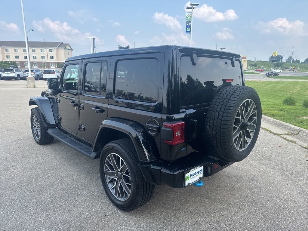 2022 Jeep Wrangler Unlimited 4xe Sahara High Altitude photo 3