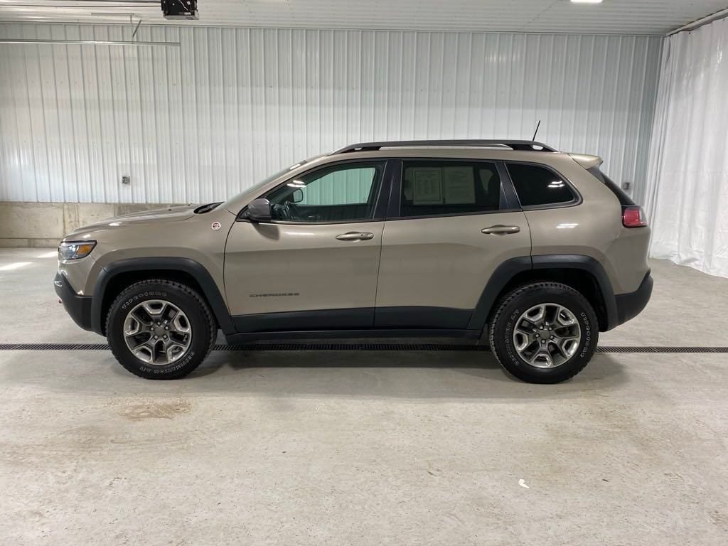 Used 2019 Jeep Cherokee Trailhawk with VIN 1C4PJMBX4KD200355 for sale in Alpena, MI