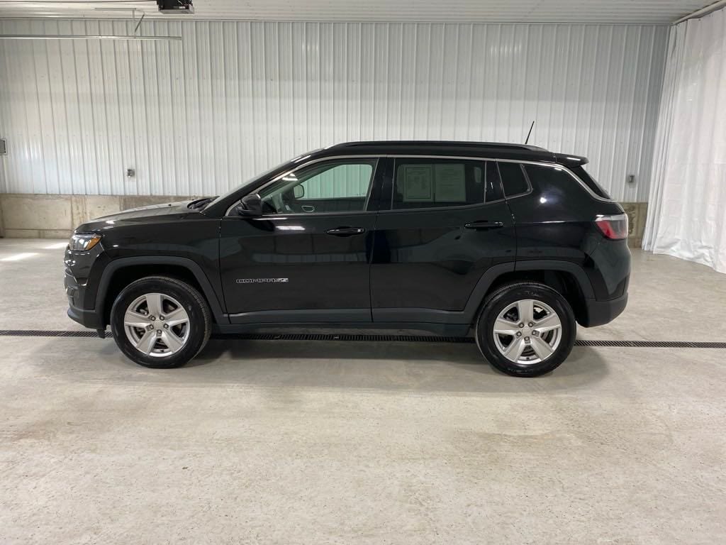 Used 2022 Jeep Compass Latitude with VIN 3C4NJDBB0NT209273 for sale in Alpena, MI