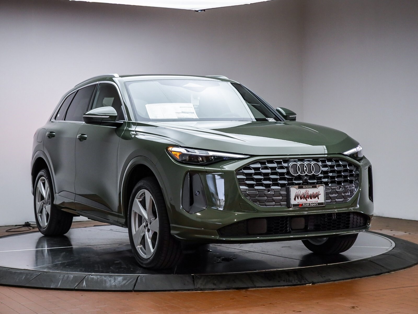 2025 Audi Q5 Premium Plus photo 3