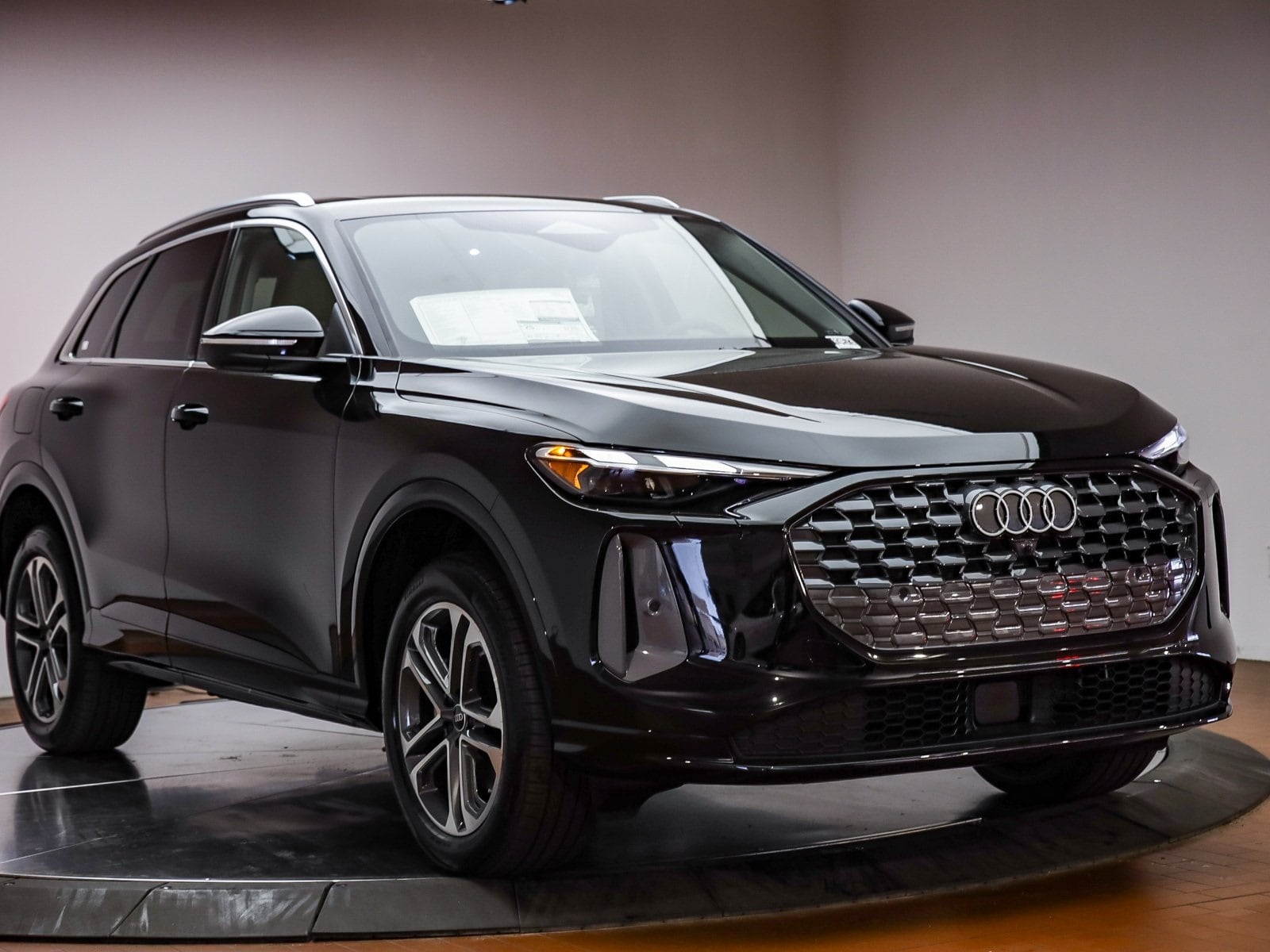 2025 Audi Q5 2.0T Premium photo 3