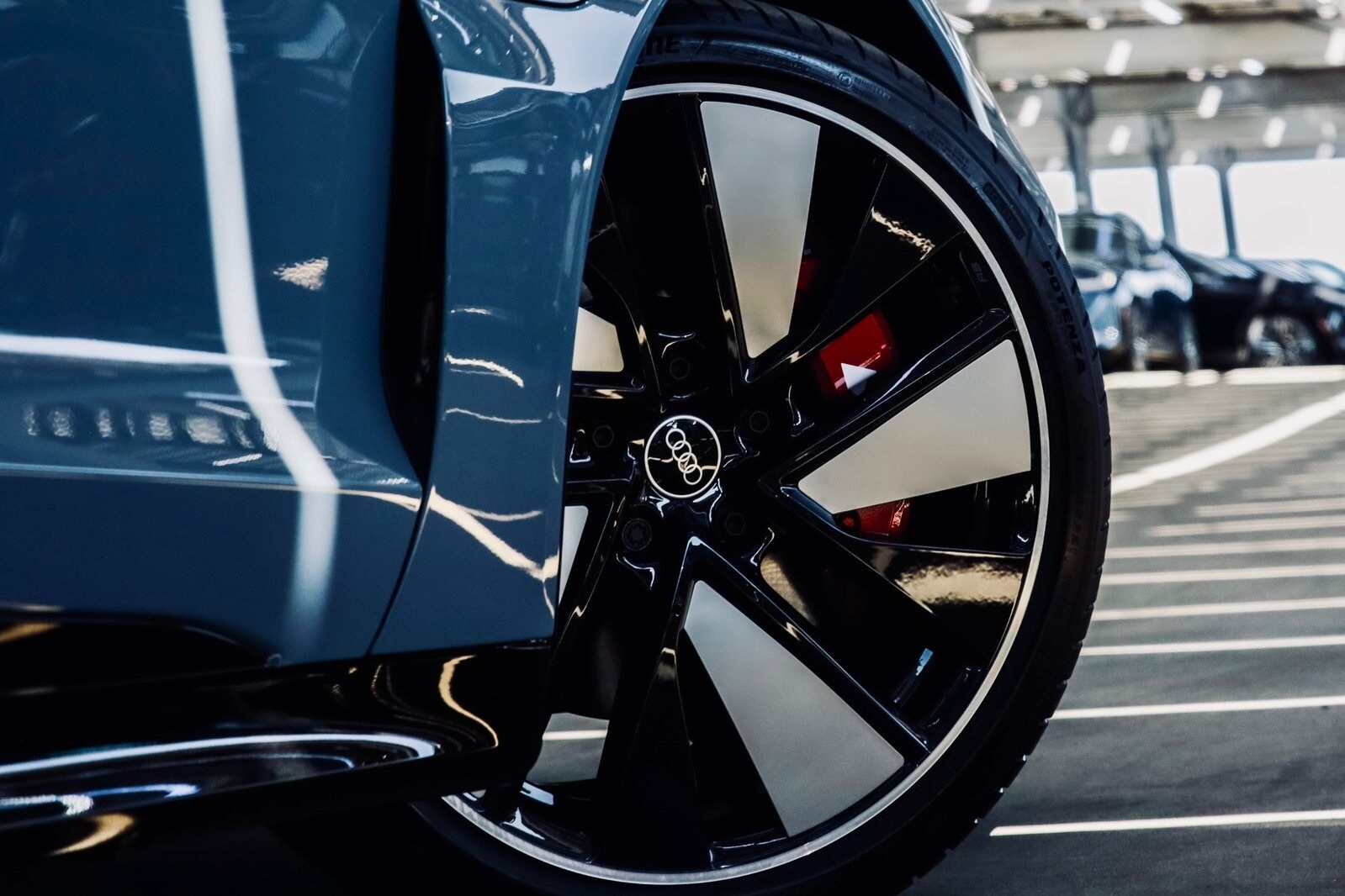 2025 Audi e-tron GT Premium Plus photo 3