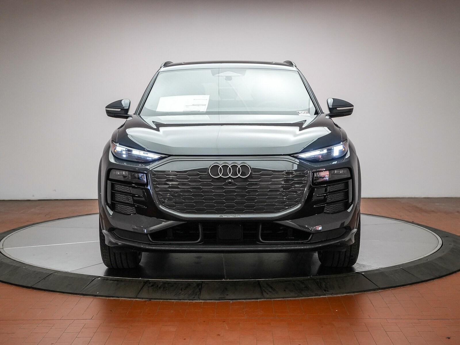 2025 Audi Q6 E-tron Premium Plus photo 2