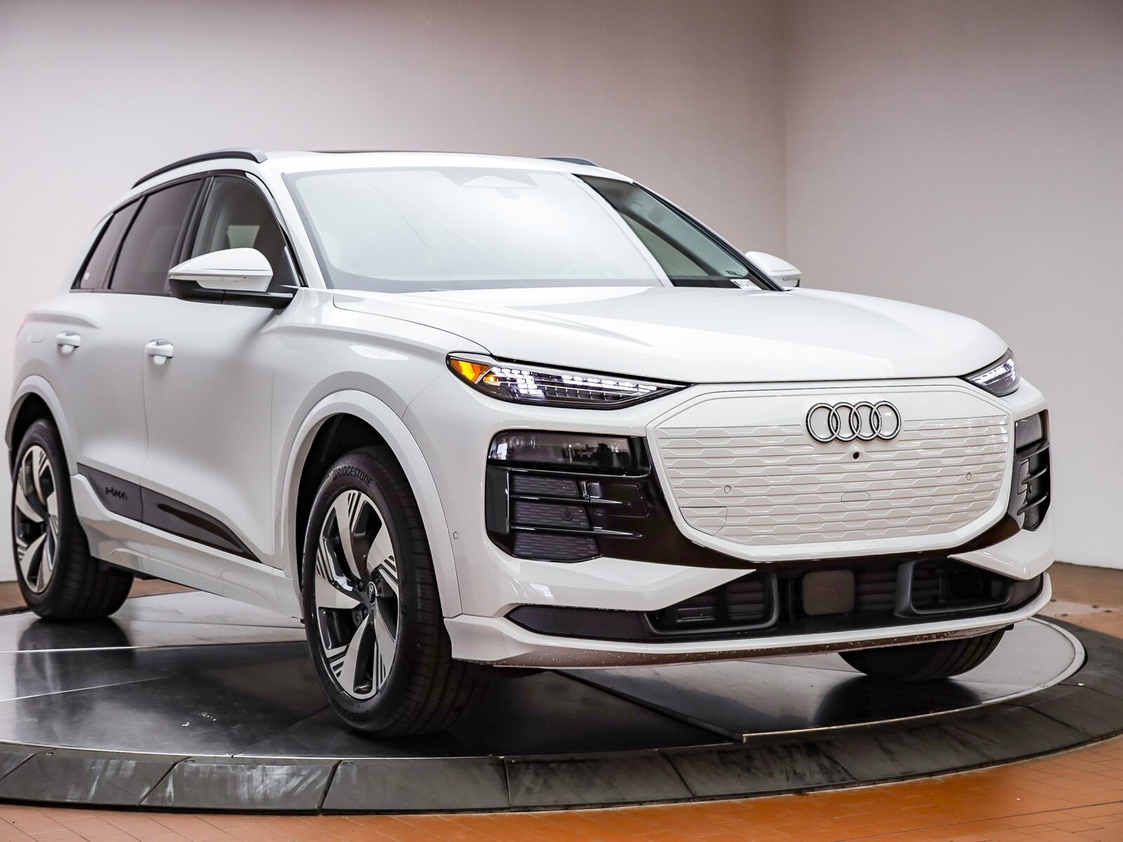 2025 Audi Q6 E-tron Premium Plus photo 3