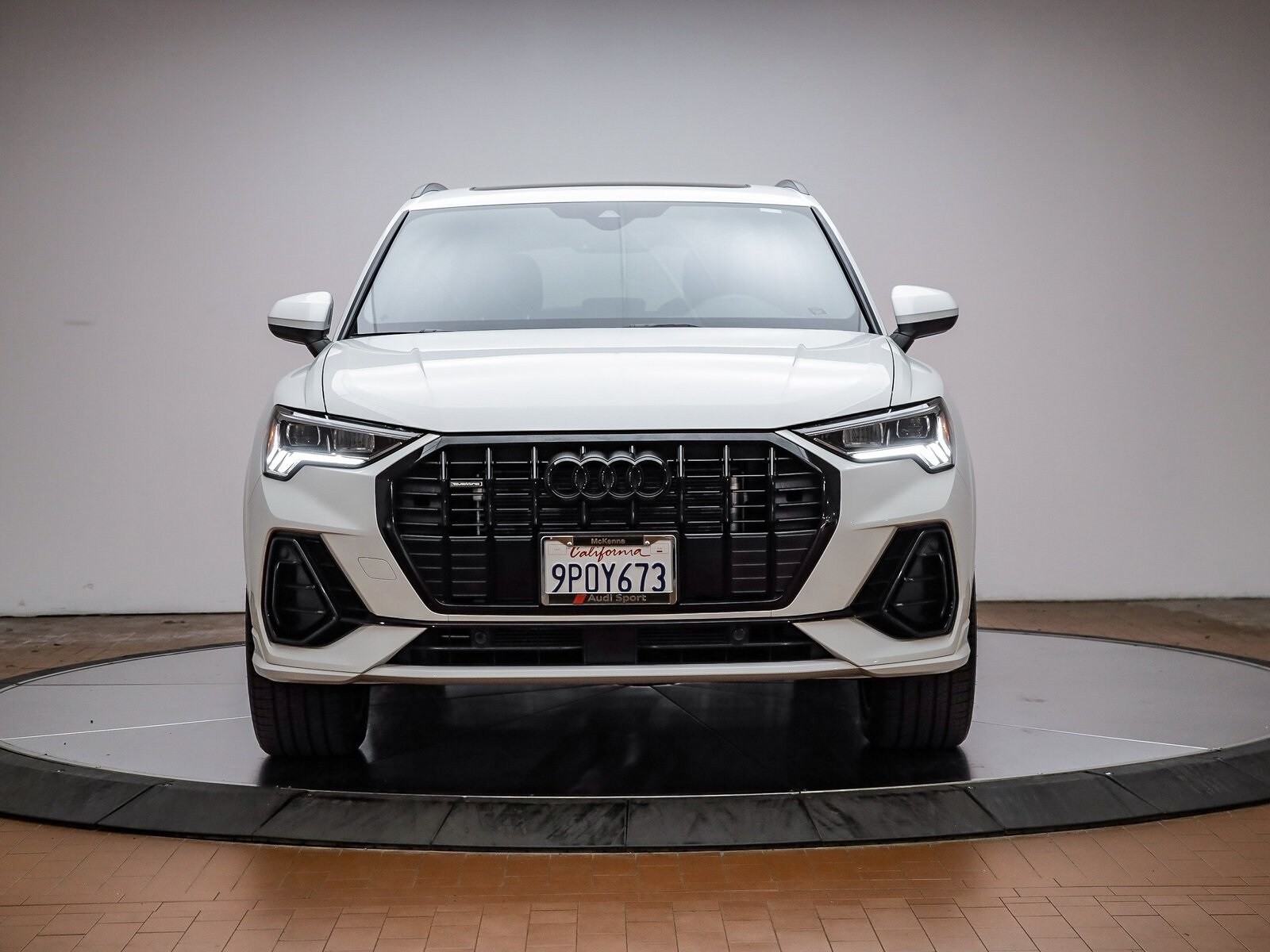 2024 Audi Q3 S line Premium photo 2