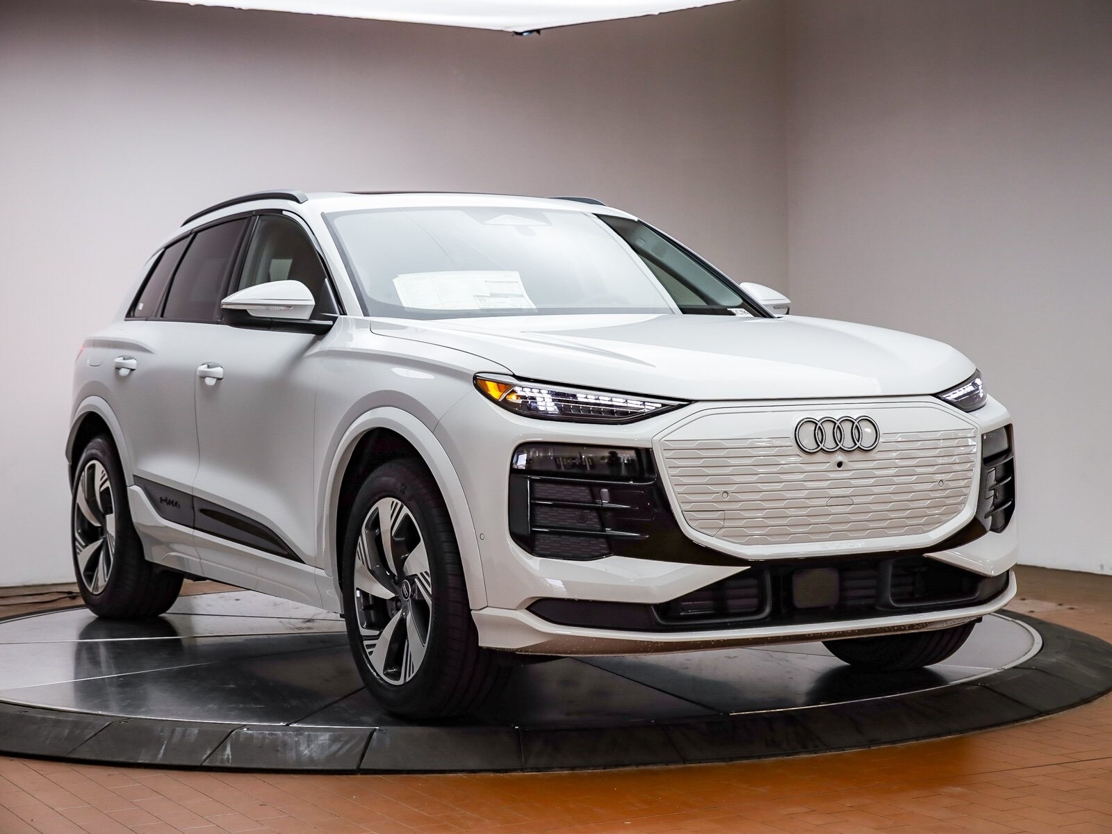 2025 Audi Q6 E-tron Premium Plus photo 3