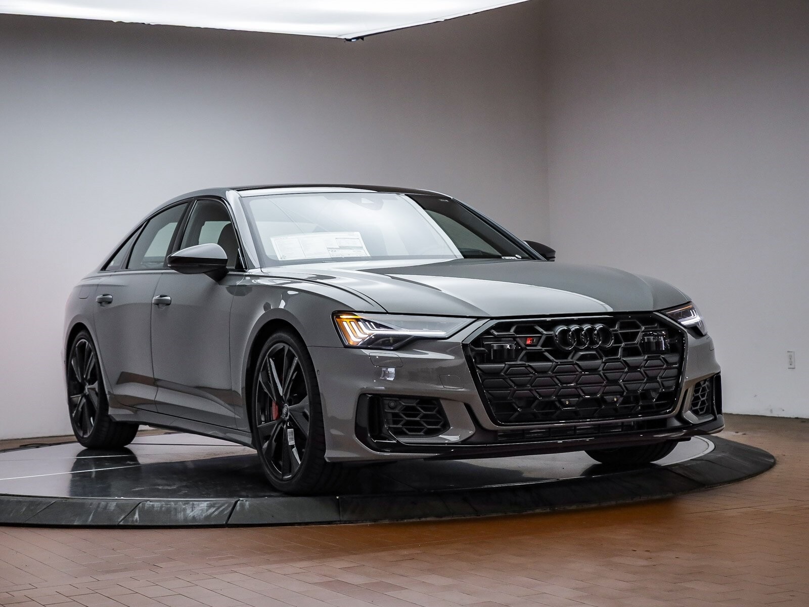 2025 Audi S6 Prestige photo 3