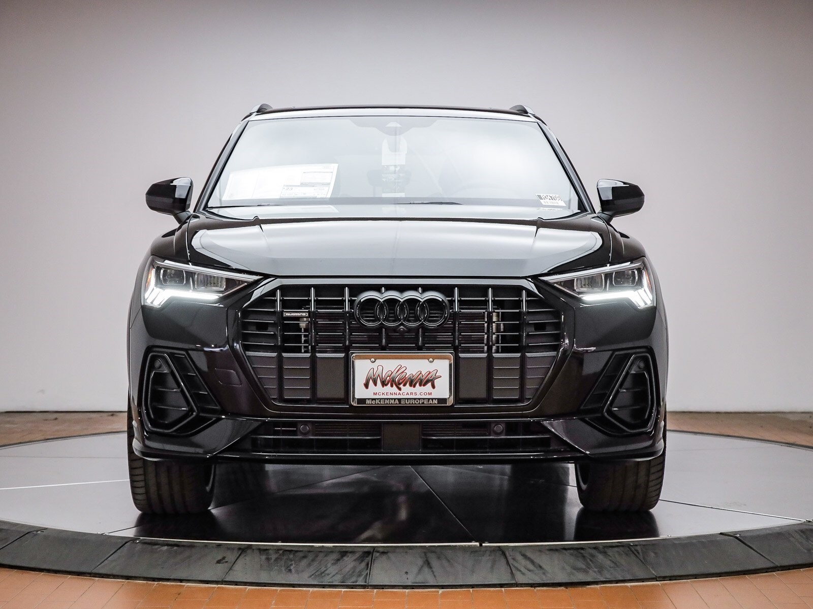 2025 Audi Q3 45 TFSI S line Premium Plus photo 2