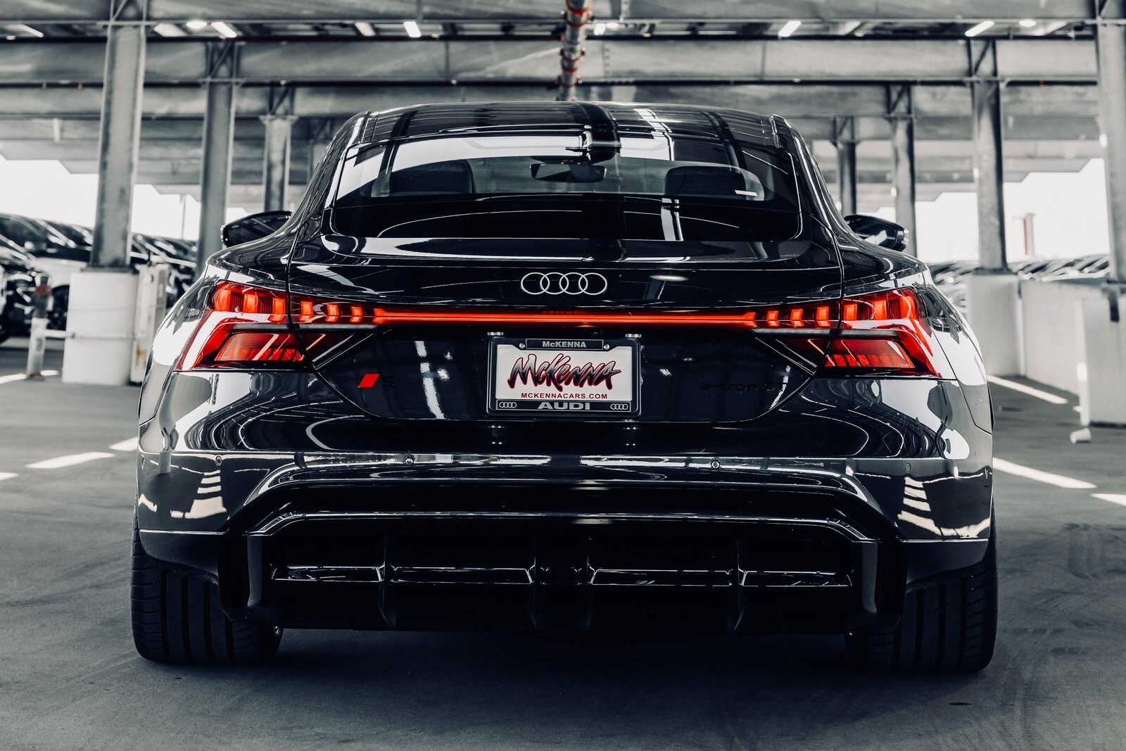 2025 Audi e-tron GT Premium Plus photo 4