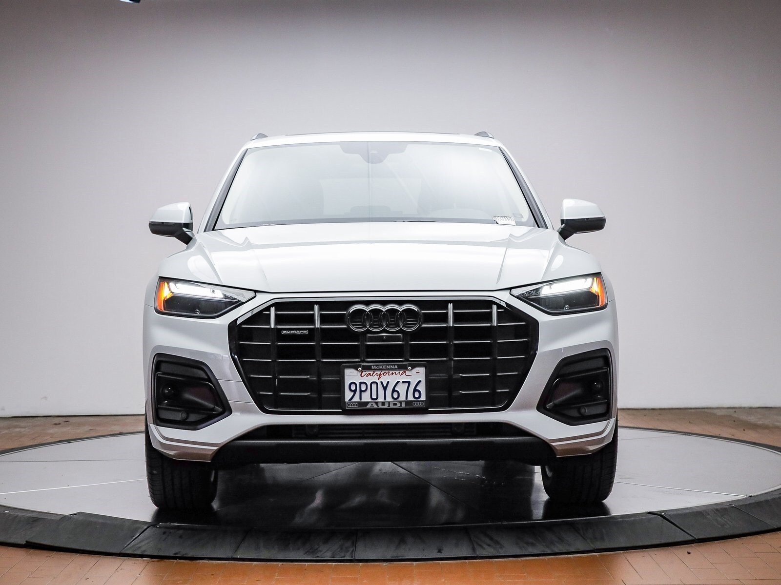 2024 Audi Q5 40 Premium Plus photo 2