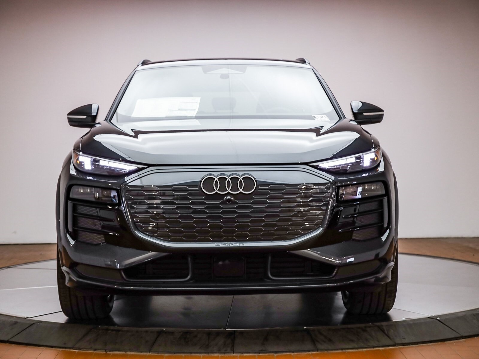 2025 Audi Q6 E-tron Premium Plus photo 2