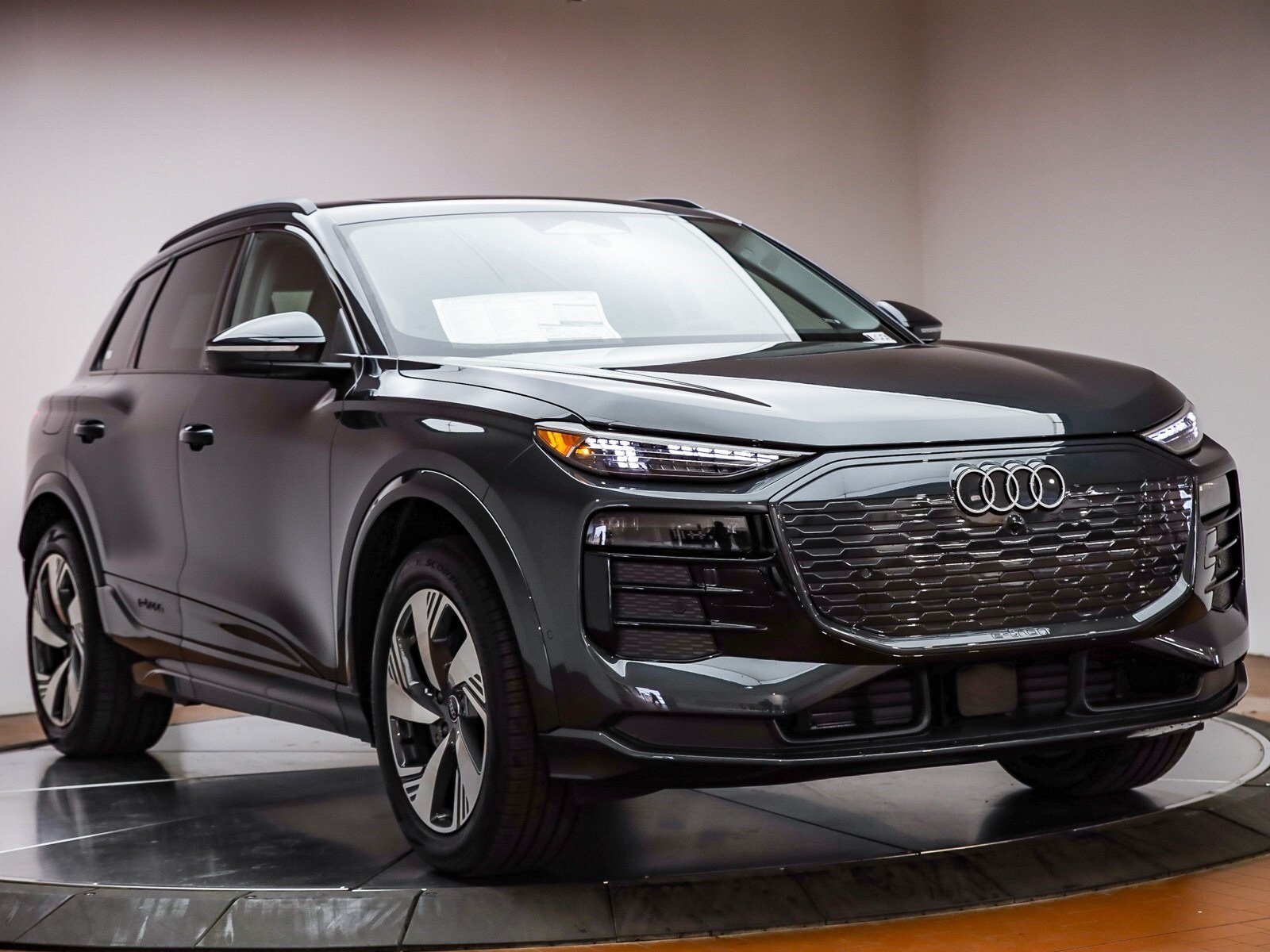2025 Audi Q6 E-tron Premium Plus photo 3
