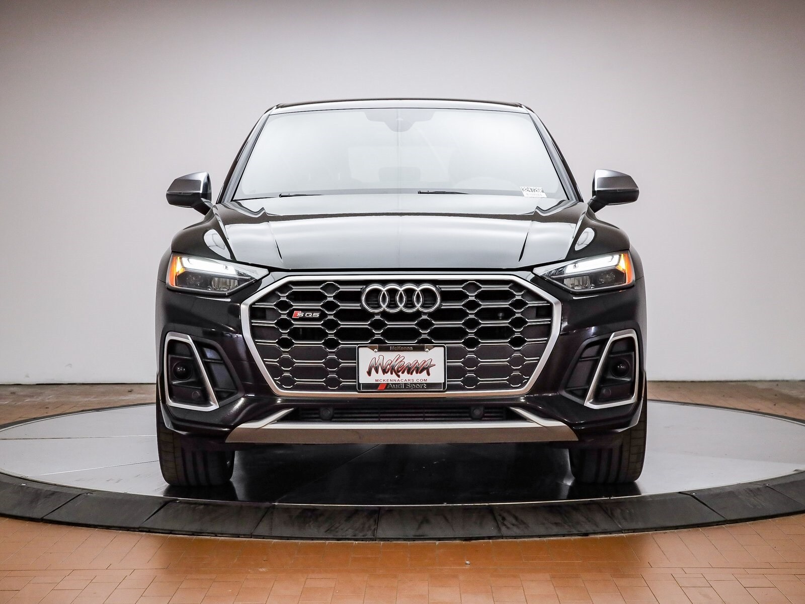 2022 Audi SQ5 Premium photo 2