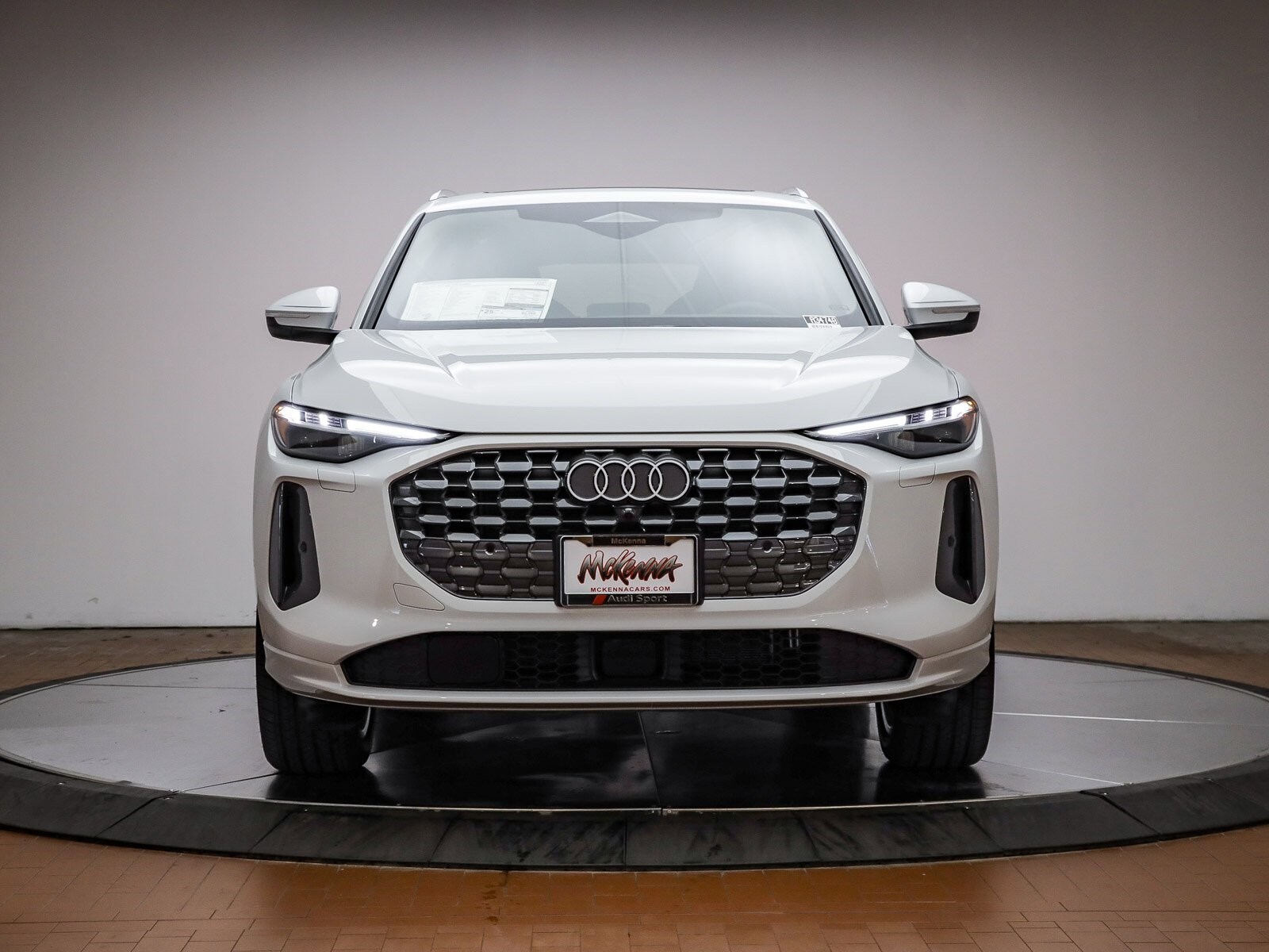 2025 Audi Q5 2.0T Premium Plus photo 2