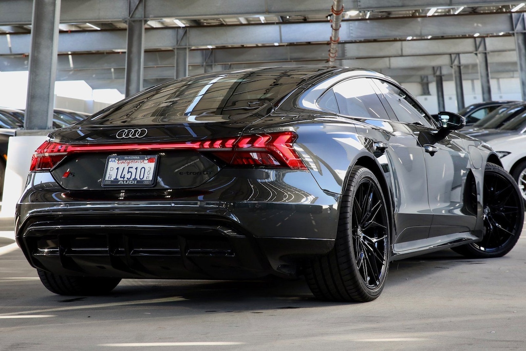 New 2025 Audi S e-tron GT Premium Plus Sedan