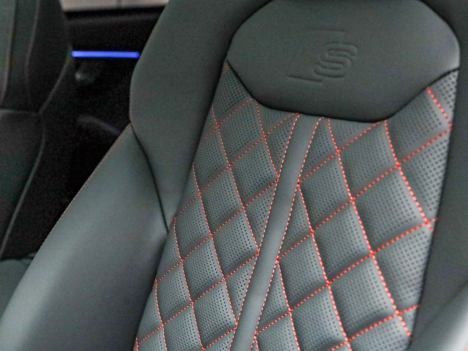 2026 Audi Q8 Prestige - Photo 24