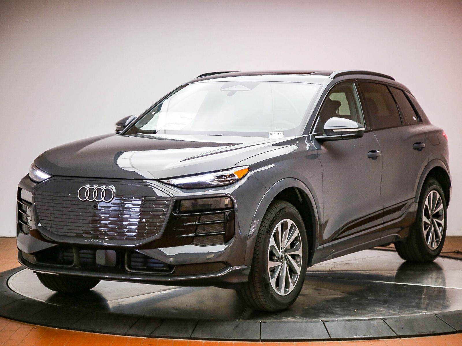 2027 Audi Q6 e-tron Premium quattro's photo