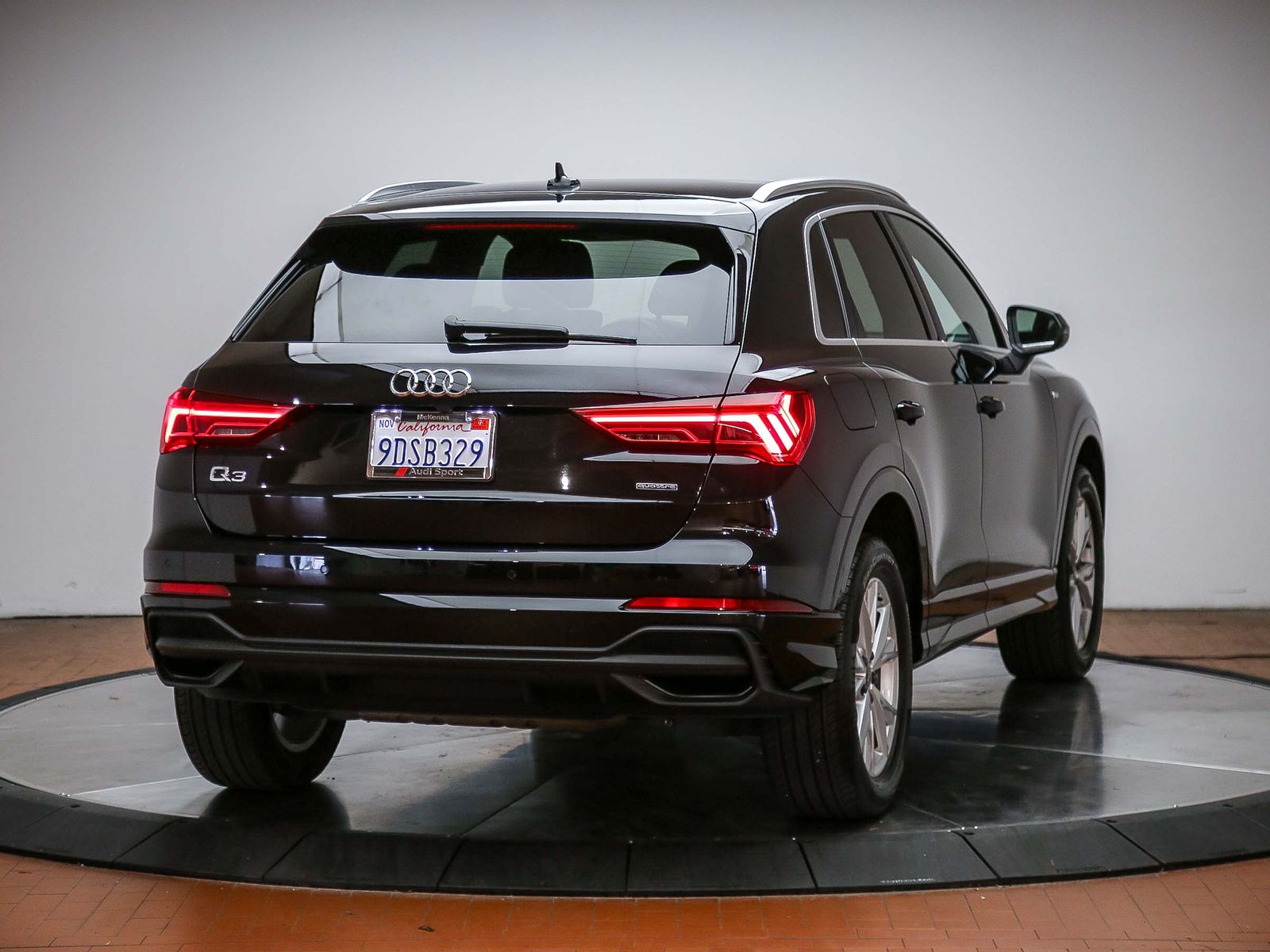 2022 Audi Q3 Premium photo 4